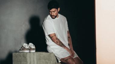 Bad Bunny aprovechó el Super Bowl para lanzar sus primeras zapatillas junto a Adidas