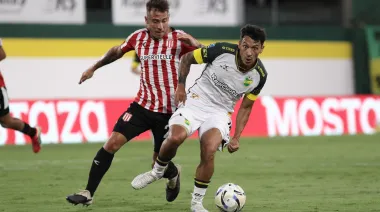 Con un jugador menos, Estudiantes empató con Defensa y Justicia