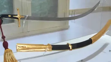 La Justicia avaló el traslado del sable corvo y despejó el camino para llevarlo a Granaderos