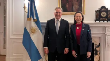 María Corina en Washington con el canciller argentino: qué compromiso tomó Buenos Aires