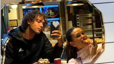 Lola Abraldes y Mateo Belmonte blanquearon su relación