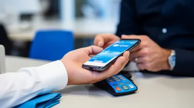 El Congreso frenó el pago de sueldos por billeteras, pero 9 de cada 10 quieren elegir