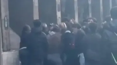 Matan a golpes a un militante tras disturbios en universidad de Lyon