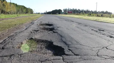 Rutas detonadas en Santa Fe: el proyecto K para presionar a Milei con obras