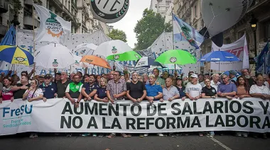 Reforma laboral: los gremios duros ya preparan un paro de 36 horas