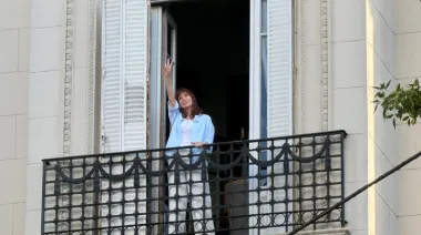 Cristina Kirchner en Constitución: el saludo de cumpleaños que se volvió mensaje político