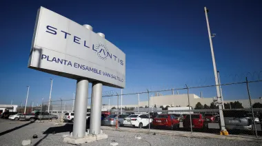 Crisis automotriz: Stellantis suspendió su planta y las ventas de autos 0 km se desploman