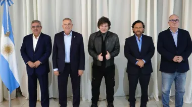 La lista incómoda del PJ: los peronistas que se abrazan a Milei y abren una interna