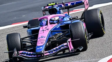 Mercedes y Petronas, bajo la lupa: el nuevo combustible inquieta a Alpine y Colapinto