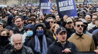 Lyon y el homenaje a Quentin Deranque: cómo reapareció el nazismo en las calles francesas