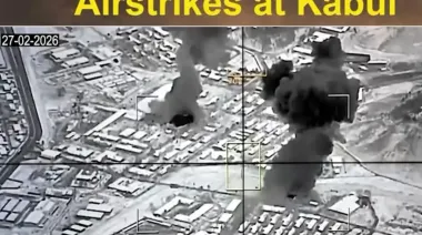 Pakistán bombardea Kabul y los talibanes hablan de guerra abierta