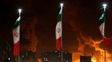 Bombardeos en Irán: cómo explican Estados Unidos e Israel el golpe a Teherán