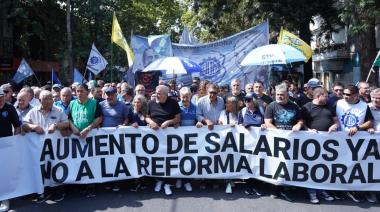 Reforma laboral: marcha masiva en Córdoba, ultimátum a Llaryora y amenaza de paro