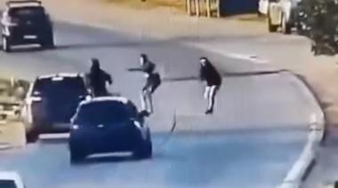 "Era una zapatilla": un giro complica a la policía que atropelló al ladrón en Quilmes