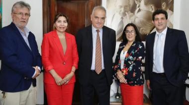 Senado: tres senadores dejan el PJ y acercan a Milei a la mayoría especial