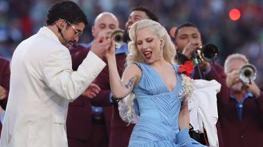 Entre errores, Lady Gaga, Ricky Martin y mucho espíritu americano, Bad Bunny pasó por el Super Bowl