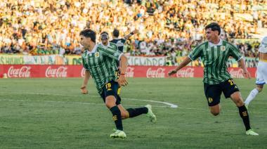 Aldosivi rescató un empate agónico ante Rosario Central en Mar del Plata