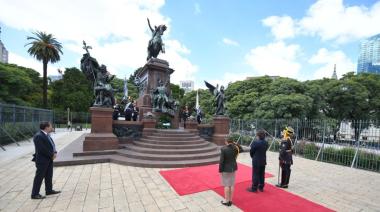 Con Karina Milei a su lado: la frase sobre San Martín que eligió el Presidente