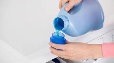 ANMAT prohíbe la venta de un reconocido jabón para ropa importado por falta de rotulado