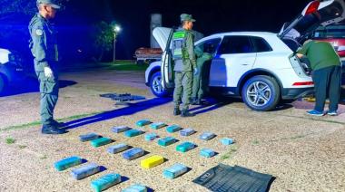 La delató el escáner: detuvieron a una chica que llevaba 88 kilos de cocaína en el auto