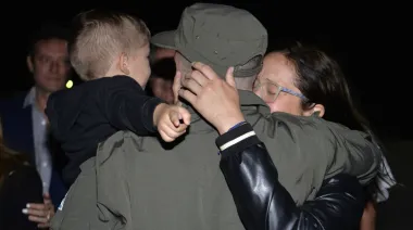 Regreso emotivo: Nahuel Gallo ya está en Argentina y se reencontró con su familia