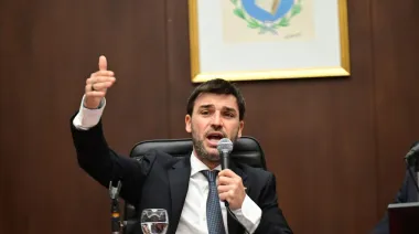 Un diputado de Milei liquidó a Nacho Torres de Chubut: el insólito problema con las "S"