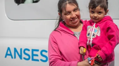 AUH, controles médicos y vacunación al día: el cambio clave que oficializó ANSES