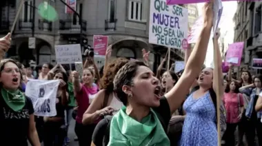 Marcha por el 8M en todo el país: reclamos y una parada frente a la casa de CFK