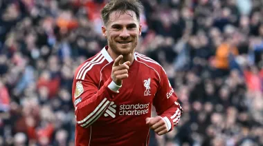 Boca o Argentinos Juniors: ¿dónde volvería a jugar Alexis Mac Allister primero?