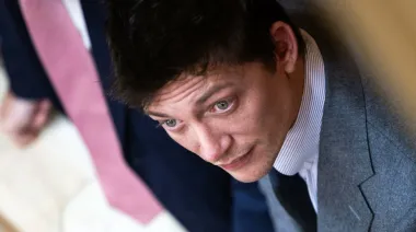 Zafa Adorni: el apoyo interno clave para no caer en desgracia por su mujer en NY