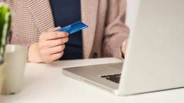 Impuesto al sello en tarjetas: qué cambia desde ahora y cuánto se paga menos