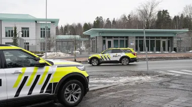Explosión en la embajada de Estados Unidos en Oslo: una familia detenida
