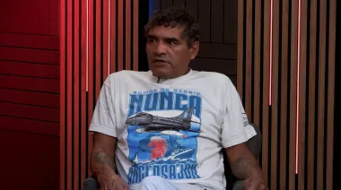 Roña Castro comprometido y crítico: "Pelearía con Milei para acomodarle las ideas”