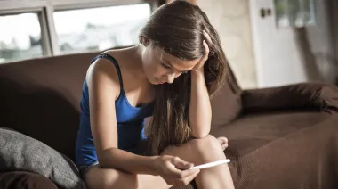 Anticonceptivos gratis y ESI: el embarazo no intencional vuelve al Senado