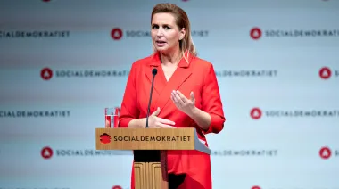 Frederiksen impulsa impuesto a ricos y reabre debate sobre desigualdad