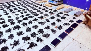 Dos búnkers, un dron y una fuga por los techos: así cayó una banda narco en Lomas de Zamora