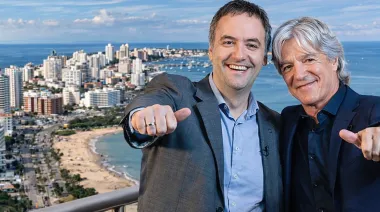 Adorni y un vuelo privado a Punta del Este que ya llegó a Comodoro Py