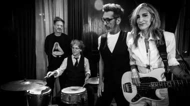 La Portuaria lanza “Amor Artificial” y anticipa su primer disco en 17 años