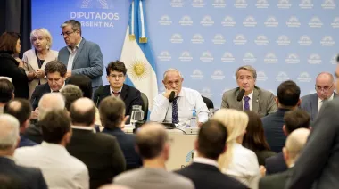 UxP impulsa una consulta popular para definir la minería y crece la tensión política