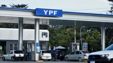 YPF y un siglo de peleas por el petróleo argentino: la clave que faltaba