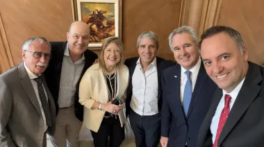 FOPEA reclamó rendición de cuentas y el Gobierno salió a cruzarlo