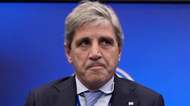 El dólar despertó y la licitación de Caputo no salió como esperaba