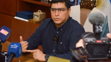 Santa Cruz arriesga en medio de su crisis: a qué familias endeudadas ayudará