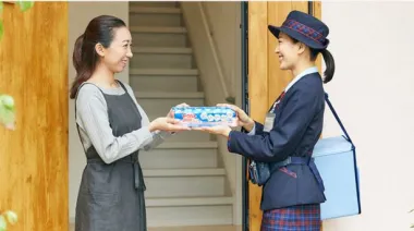 Las repartidoras de yogur que salvan vidas en silencio en Japón