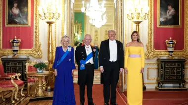 Carlos III viaja a Estados Unidos para calmar la crisis con Trump