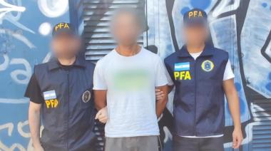 Un prófugo uruguayo fue localizado y detenido tras un operativo en el barrio de Once