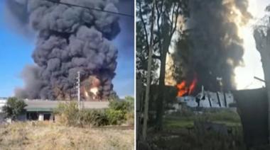 Francisco Álvarez: voraz incendio en una fábrica de pinturas