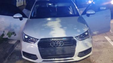 Llegaron en un Audi, cortaron la luz para robar un depósito y terminaron presos