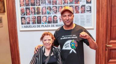 Encuentro entre Tom Morello y Abuelas de Plaza de Mayo en Buenos Aires