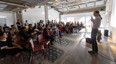 Arte, ciencia y tecnología: lanzan una nueva convocatoria con becas y residencias internacionales